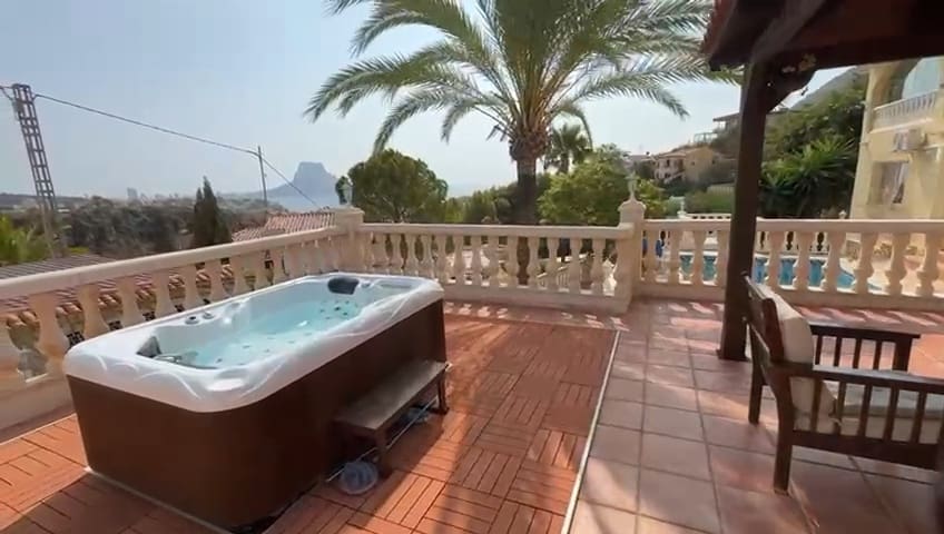 4 sovrum Villa till salu i Calpe / Calp med pool garage - 890 000 € (Ref: 9145236)