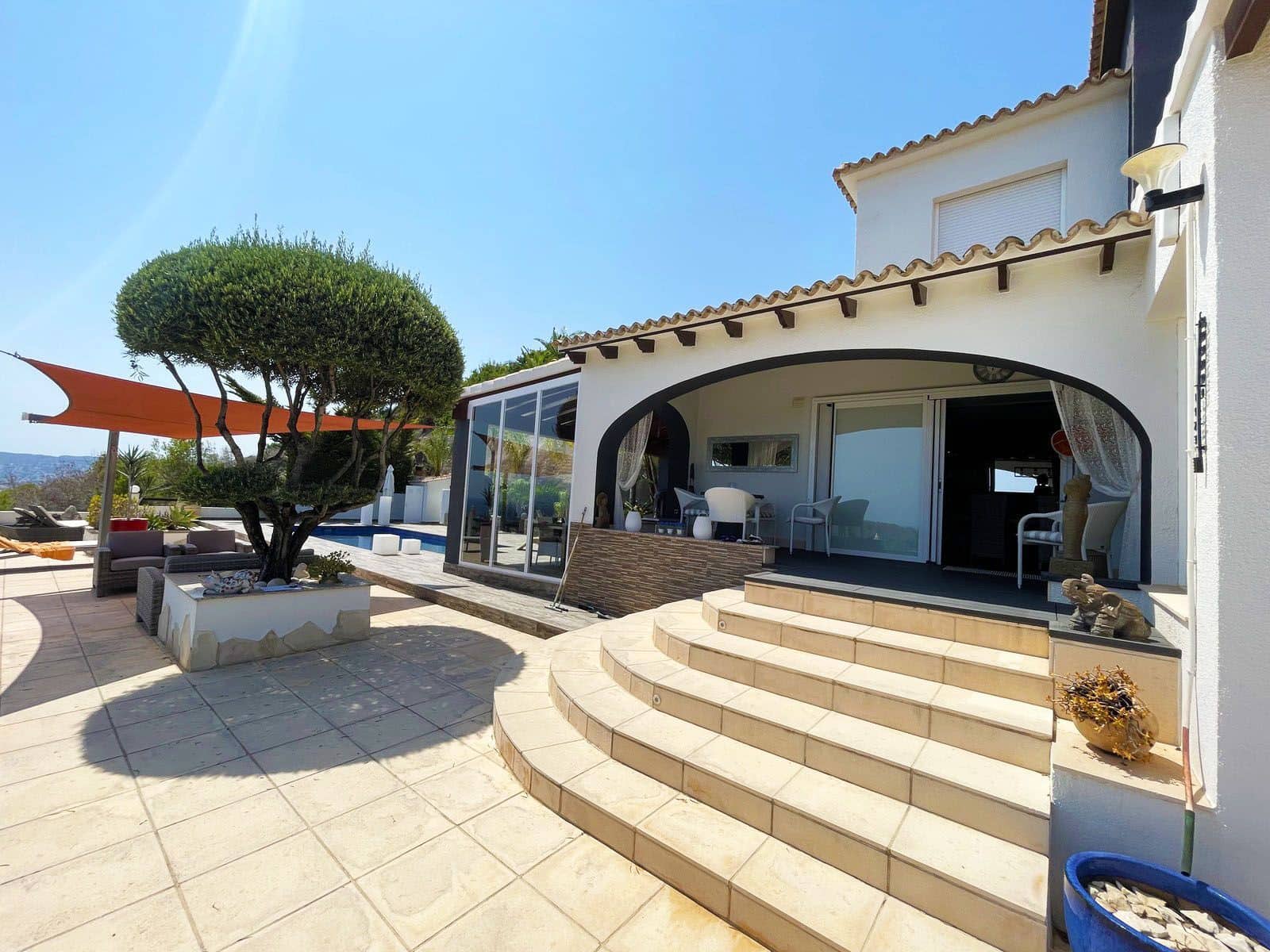 Chalet de 3 habitaciones en Calpe / Calp en venta con piscina garaje - 1.200.000 € (Ref: 9183284)