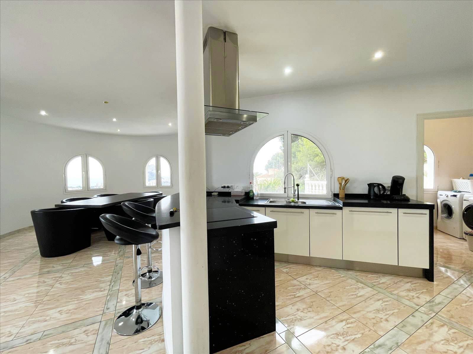 4 chambre Villa/Maison à vendre à Calpe / Calp avec piscine garage - 1 250 000 € (Ref: 9189019)