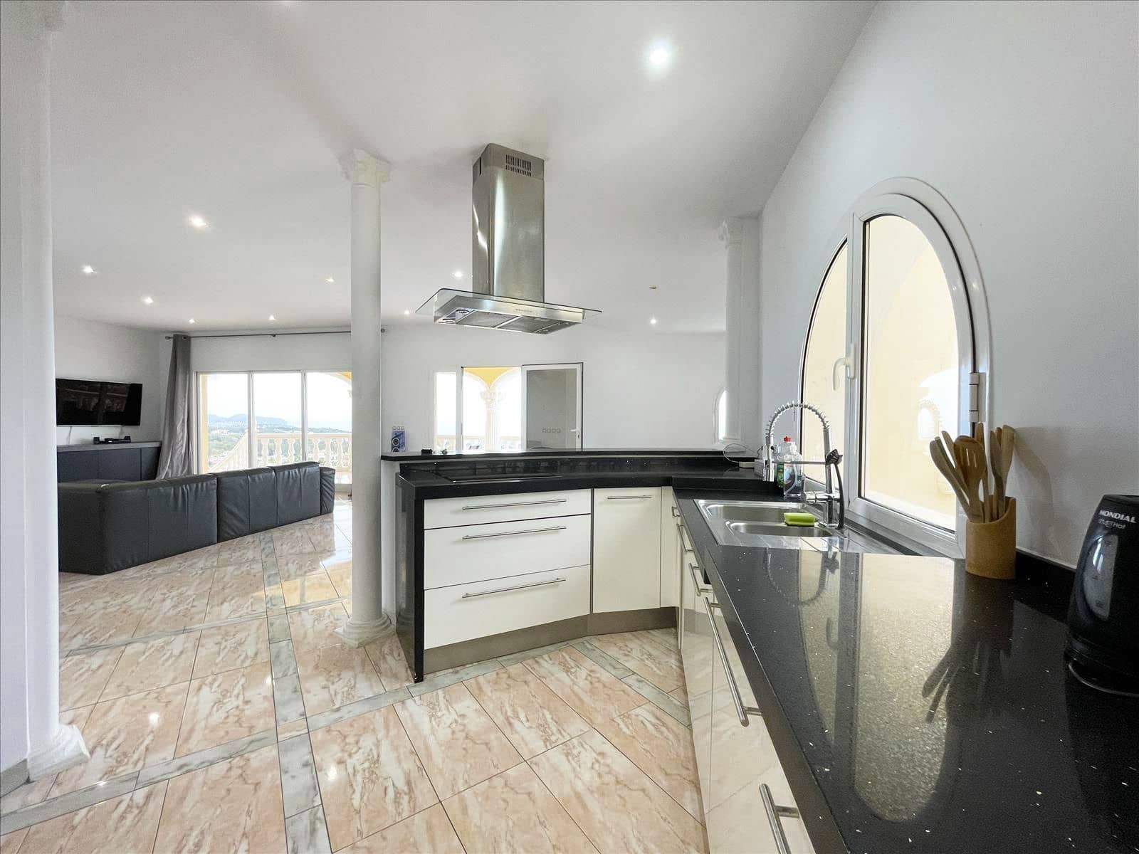 4 chambre Villa/Maison à vendre à Calpe / Calp avec piscine garage - 1 250 000 € (Ref: 9189019)