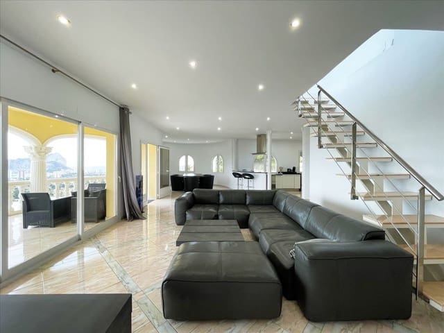 4 chambre Villa/Maison à vendre à Calpe / Calp avec piscine garage - 1 250 000 € (Ref: 9189019)