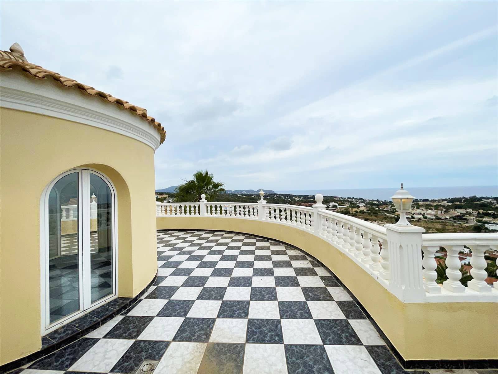 4 chambre Villa/Maison à vendre à Calpe / Calp avec piscine garage - 1 250 000 € (Ref: 9189019)