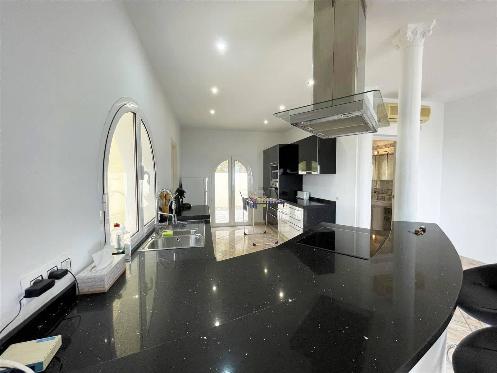 4 chambre Villa/Maison à vendre à Calpe / Calp avec piscine garage - 1 250 000 € (Ref: 9189019)