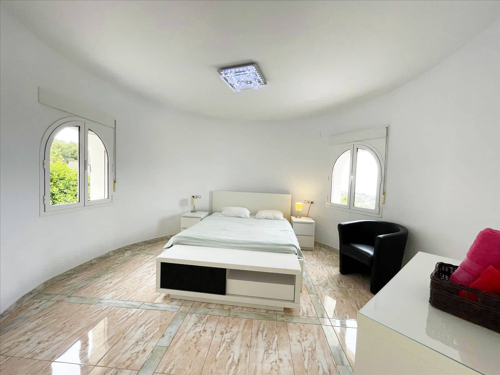 4 chambre Villa/Maison à vendre à Calpe / Calp avec piscine garage - 1 250 000 € (Ref: 9189019)