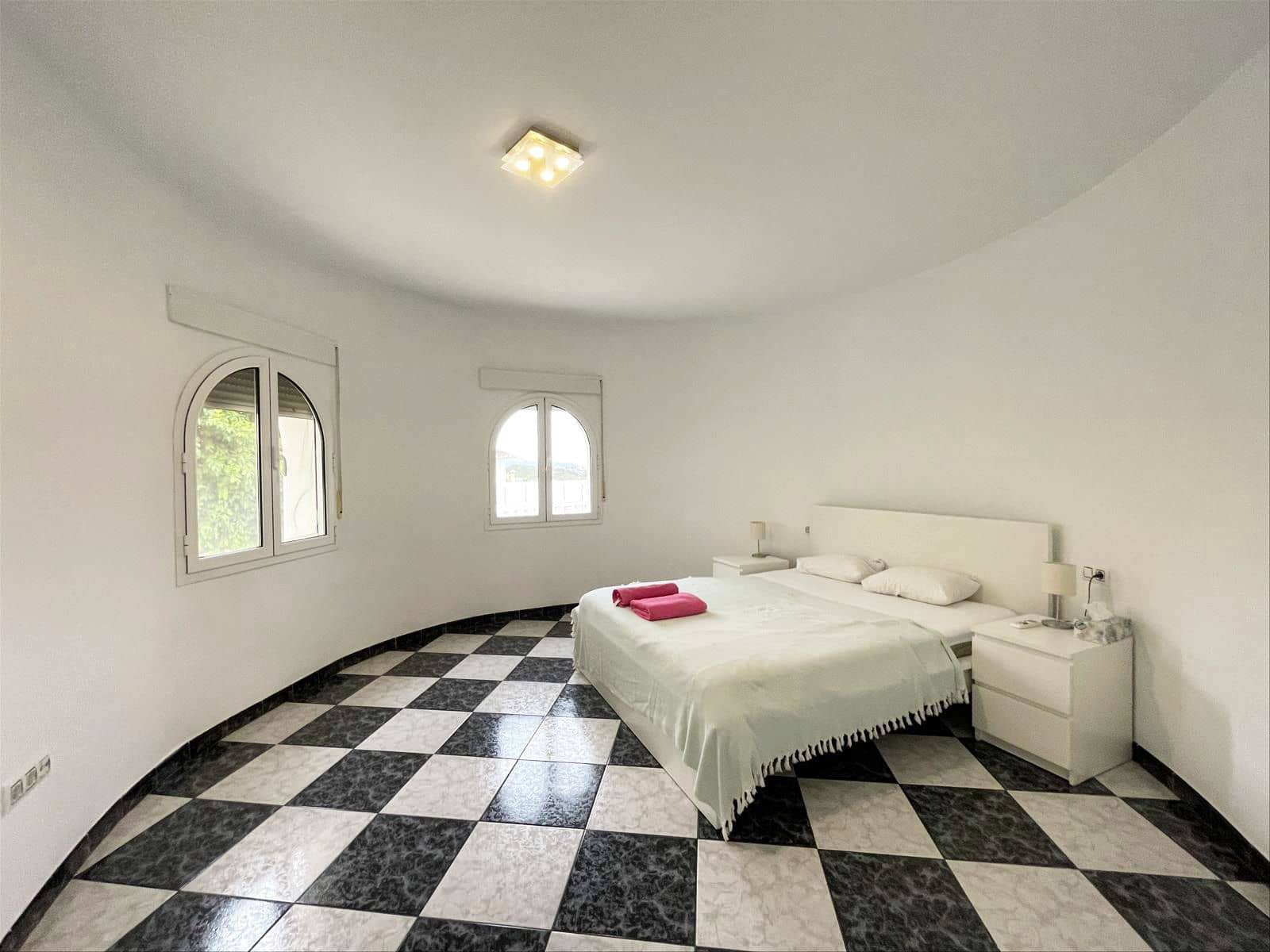 4 chambre Villa/Maison à vendre à Calpe / Calp avec piscine garage - 1 250 000 € (Ref: 9189019)