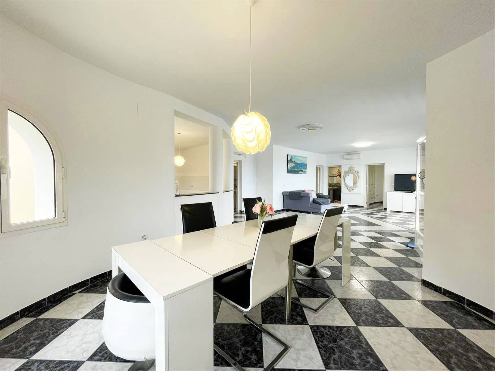 4 chambre Villa/Maison à vendre à Calpe / Calp avec piscine garage - 1 250 000 € (Ref: 9189019)