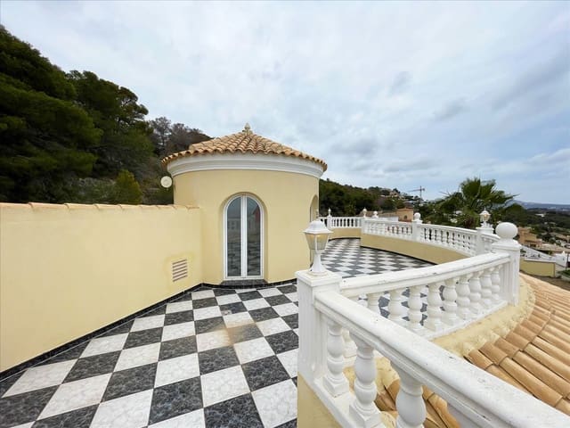 4 chambre Villa/Maison à vendre à Calpe / Calp avec piscine garage - 1 250 000 € (Ref: 9189019)