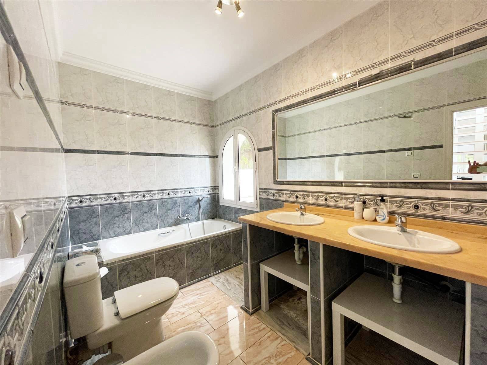 4 chambre Villa/Maison à vendre à Calpe / Calp avec piscine garage - 1 250 000 € (Ref: 9189019)