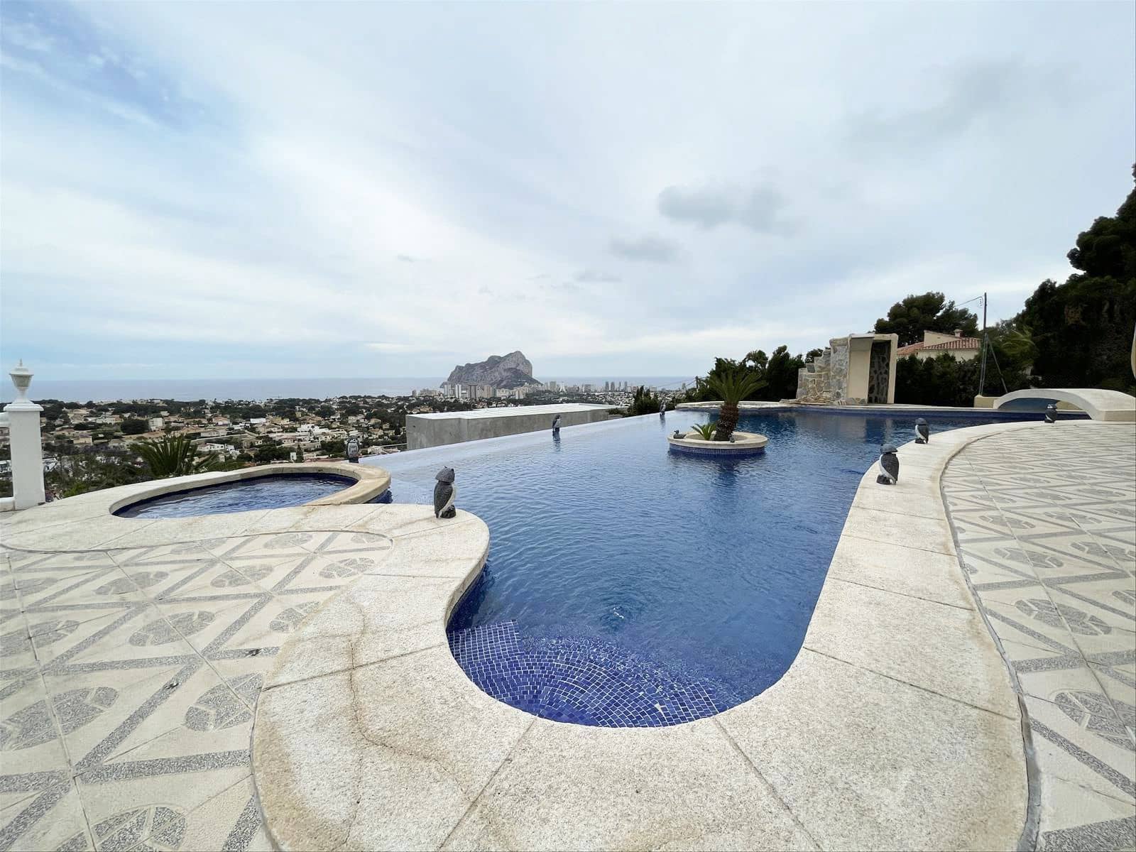 4 chambre Villa/Maison à vendre à Calpe / Calp avec piscine garage - 1 250 000 € (Ref: 9189019)