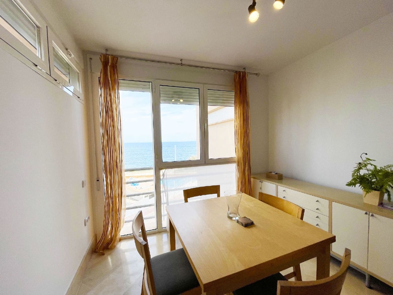 1 bedroom Apartment for sale in Calpe / Calp - € 253,000 (Ref: 9200284)