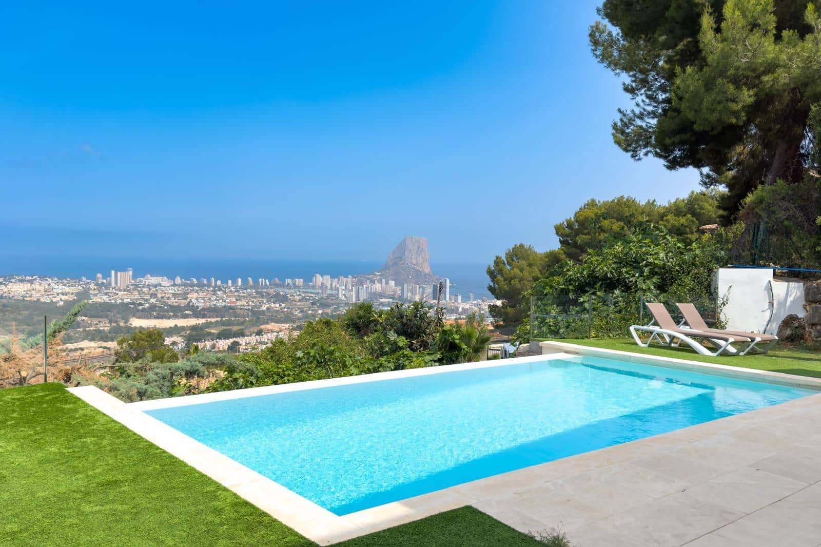 5 slaapkamer Villa te koop in Calpe / Calp met zwembad garage - € 1.500.000 (Ref: 9200285)