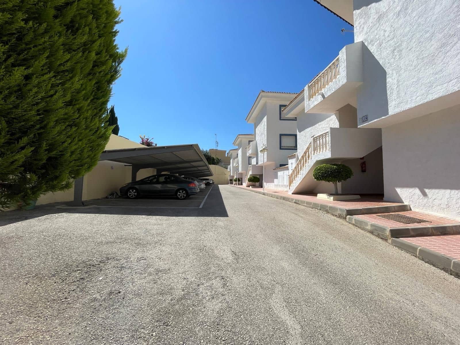 2 makuuhuone Paritalo myytävänä paikassa Calpe / Calp mukana uima-altaan 
autotalli - 266 200 € (Ref: 9228242)