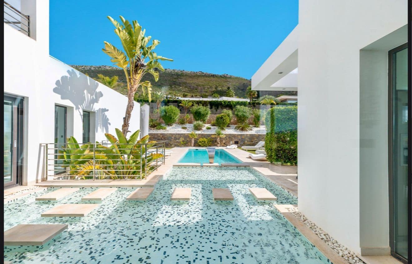 5 bedroom Villa for sale in Javea / Xabia with pool garage - € 2,499,000 (Ref: 9230310)