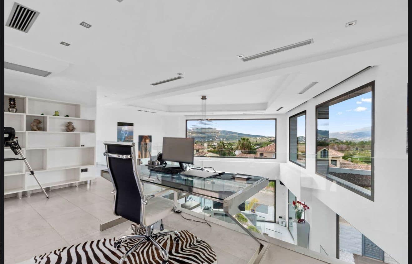 5 bedroom Villa for sale in Javea / Xabia with pool garage - € 2,499,000 (Ref: 9230310)