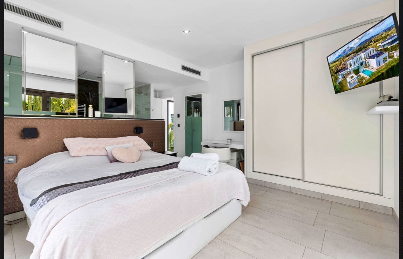 5 bedroom Villa for sale in Javea / Xabia with pool garage - € 2,499,000 (Ref: 9230310)