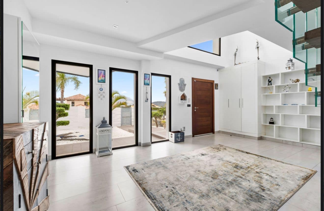 5 bedroom Villa for sale in Javea / Xabia with pool garage - € 2,499,000 (Ref: 9230310)