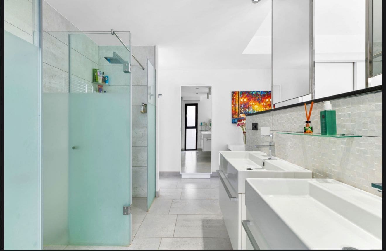 5 bedroom Villa for sale in Javea / Xabia with pool garage - € 2,499,000 (Ref: 9230310)