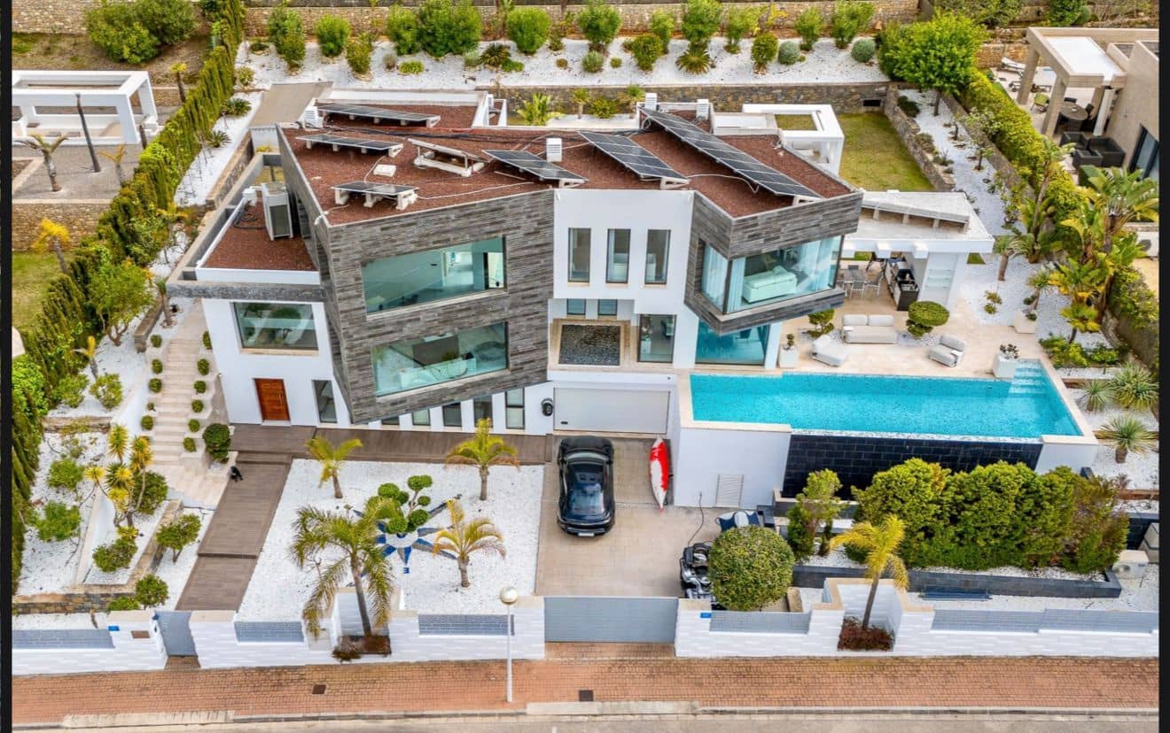 5 bedroom Villa for sale in Javea / Xabia with pool garage - € 2,499,000 (Ref: 9230310)