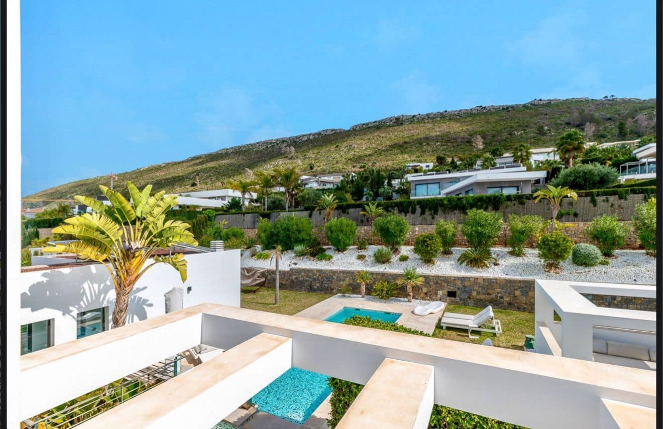 5 bedroom Villa for sale in Javea / Xabia with pool garage - € 2,499,000 (Ref: 9230310)