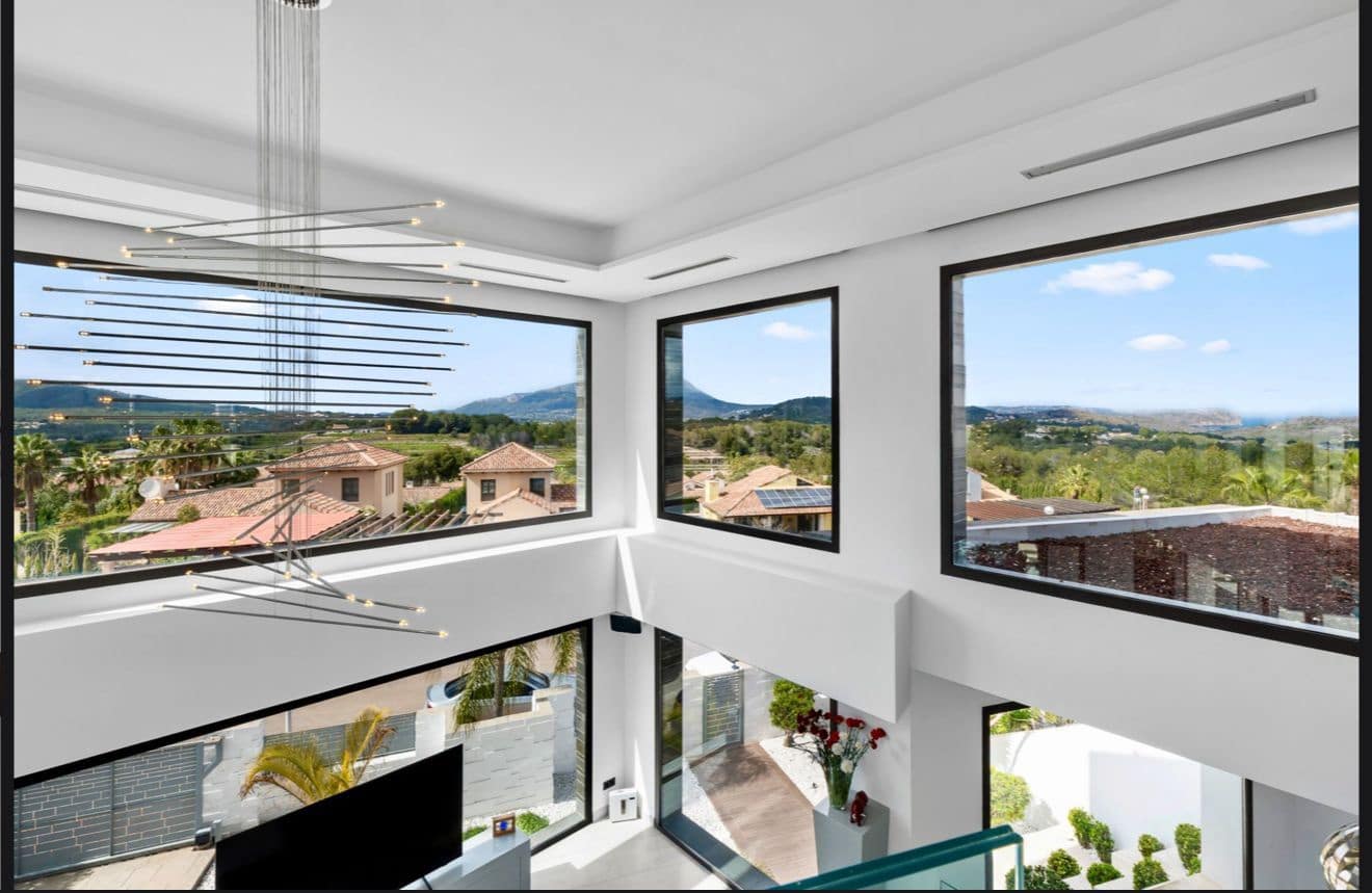 5 bedroom Villa for sale in Javea / Xabia with pool garage - € 2,499,000 (Ref: 9230310)