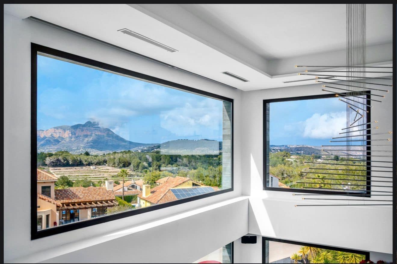 5 bedroom Villa for sale in Javea / Xabia with pool garage - € 2,499,000 (Ref: 9230310)