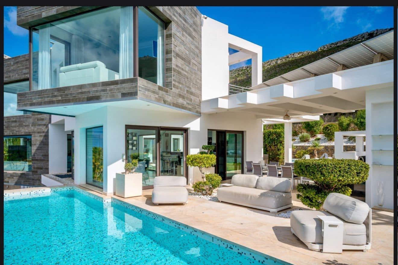 5 bedroom Villa for sale in Javea / Xabia with pool garage - € 2,499,000 (Ref: 9230310)