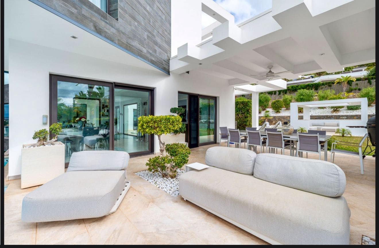 5 bedroom Villa for sale in Javea / Xabia with pool garage - € 2,499,000 (Ref: 9230310)