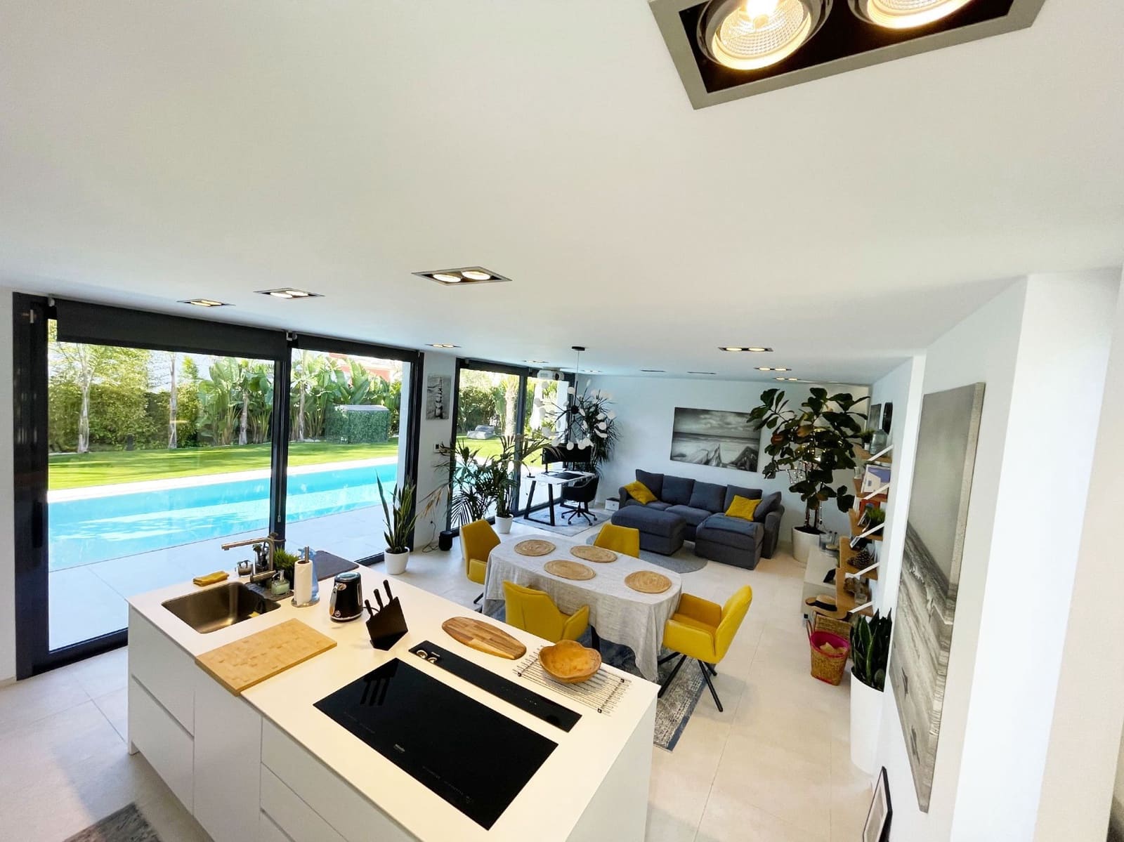 2 soveværelse Villa til salg i Calpe / Calp med swimmingpool garage - € 1.140.000 (Ref: 9294184)