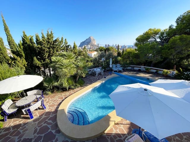 5 Zimmer Villa zu verkaufen in Calpe / Calp mit Pool Garage - 850.000 € (Ref: 9294185)