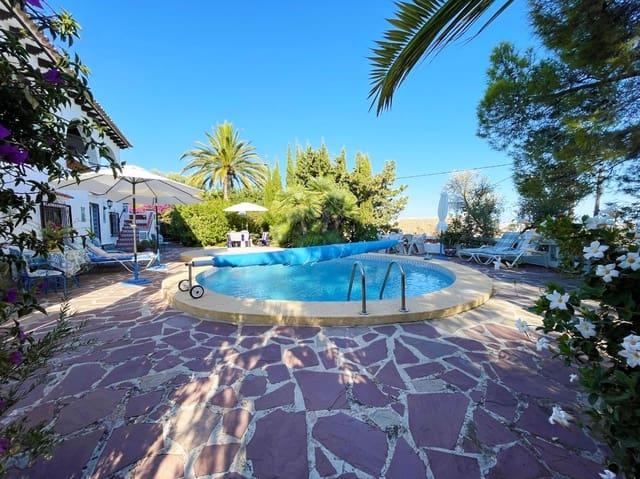 5 Zimmer Villa zu verkaufen in Calpe / Calp mit Pool Garage - 850.000 € (Ref: 9294185)