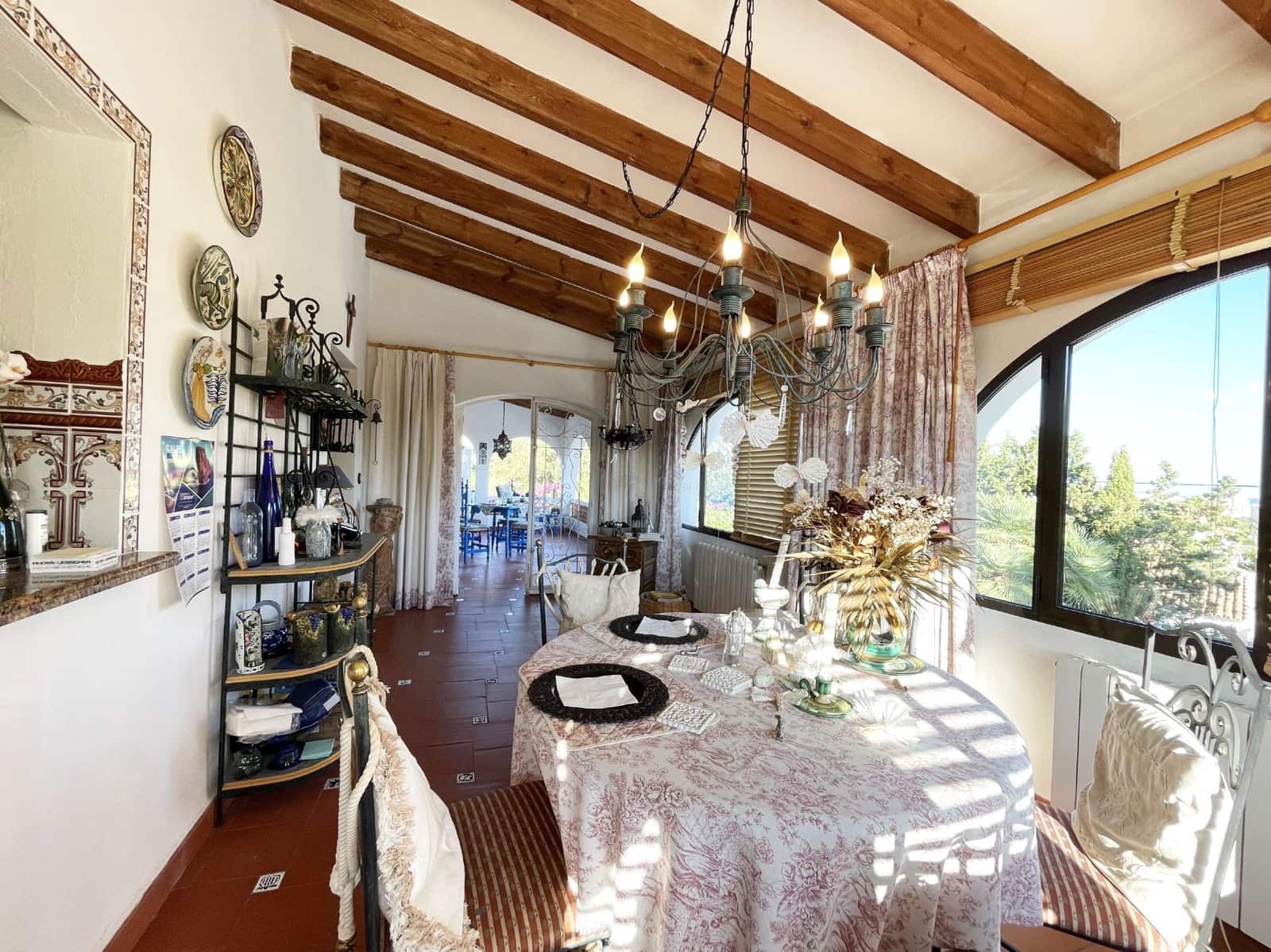 5 Zimmer Villa zu verkaufen in Calpe / Calp mit Pool Garage - 850.000 € (Ref: 9294185)