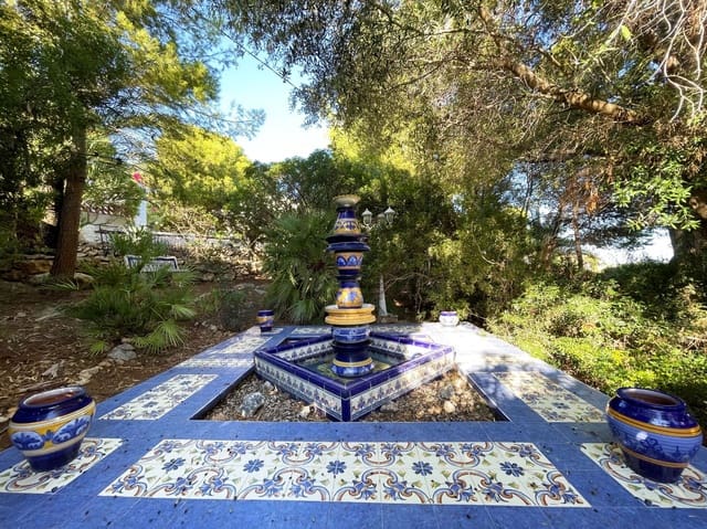 5 Zimmer Villa zu verkaufen in Calpe / Calp mit Pool Garage - 850.000 € (Ref: 9294185)