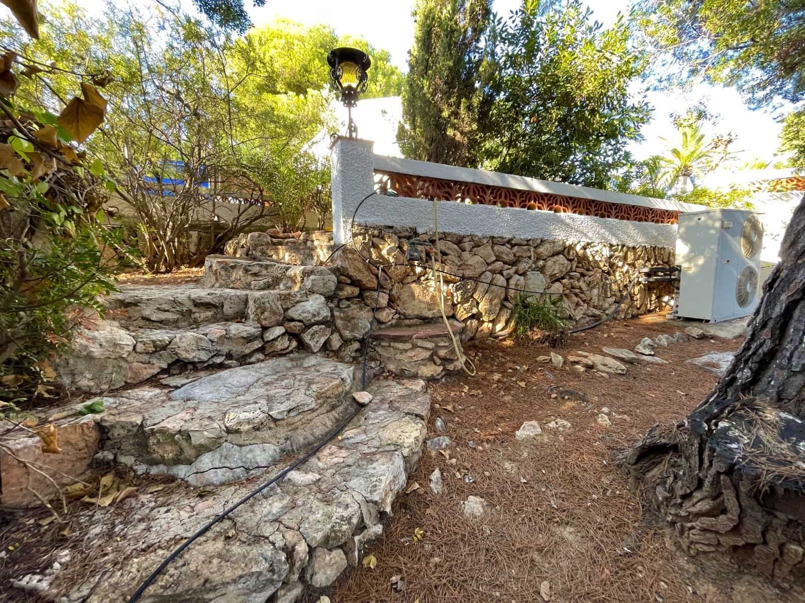 5 Zimmer Villa zu verkaufen in Calpe / Calp mit Pool Garage - 850.000 € (Ref: 9294185)