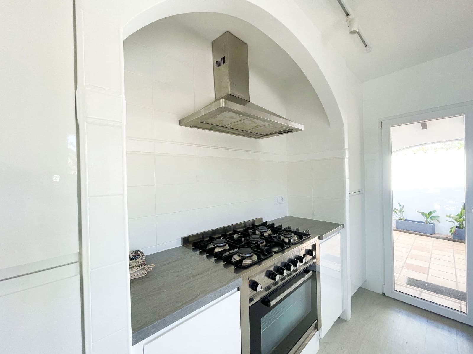 5 chambre Villa/Maison à vendre à Calpe / Calp avec piscine garage - 749 000 € (Ref: 9294186)