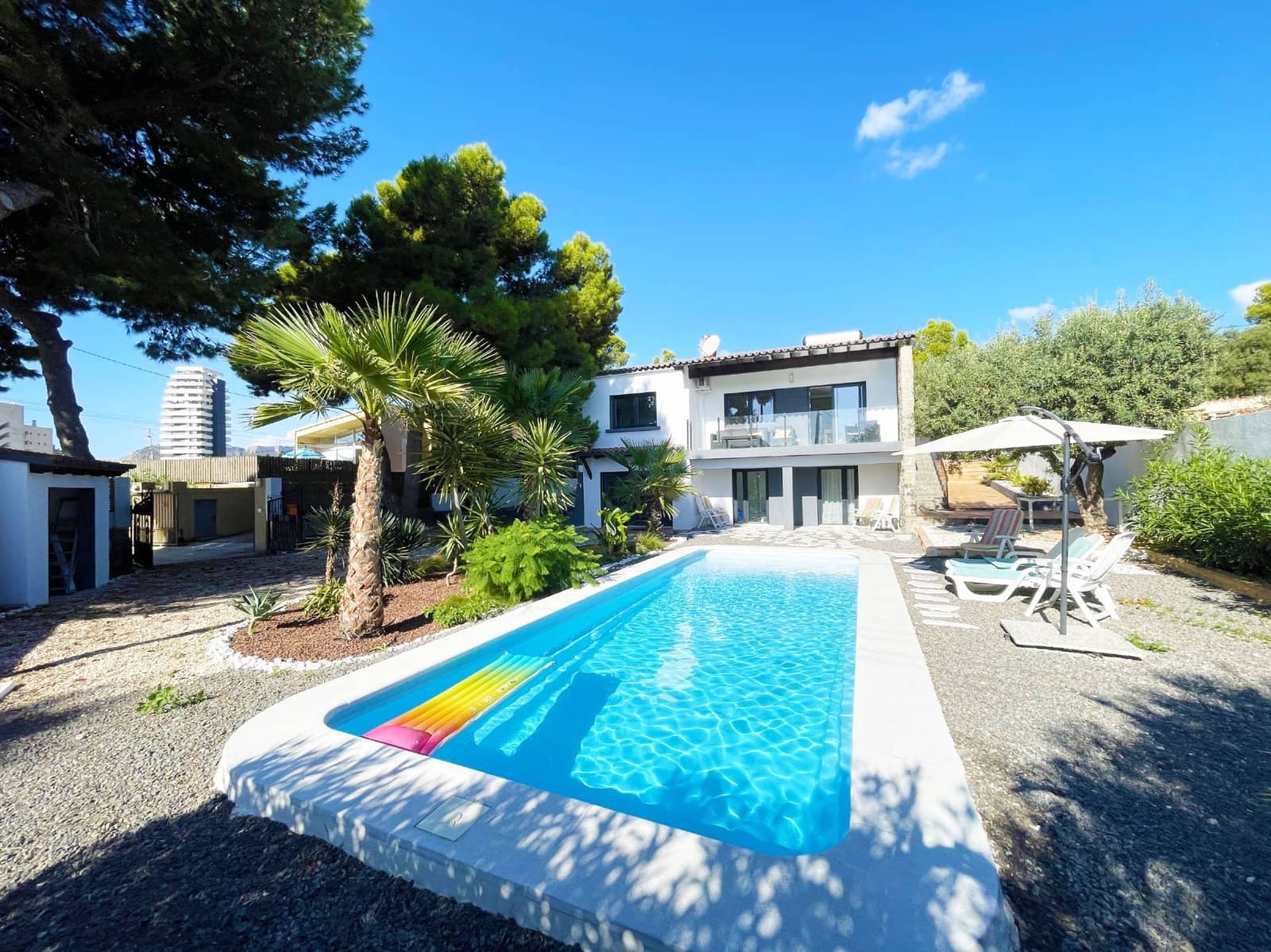 5 chambre Villa/Maison à vendre à Calpe / Calp avec piscine garage - 749 000 € (Ref: 9294186)