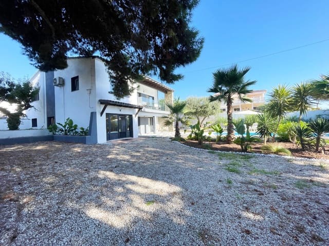 5 chambre Villa/Maison à vendre à Calpe / Calp avec piscine garage - 749 000 € (Ref: 9294186)