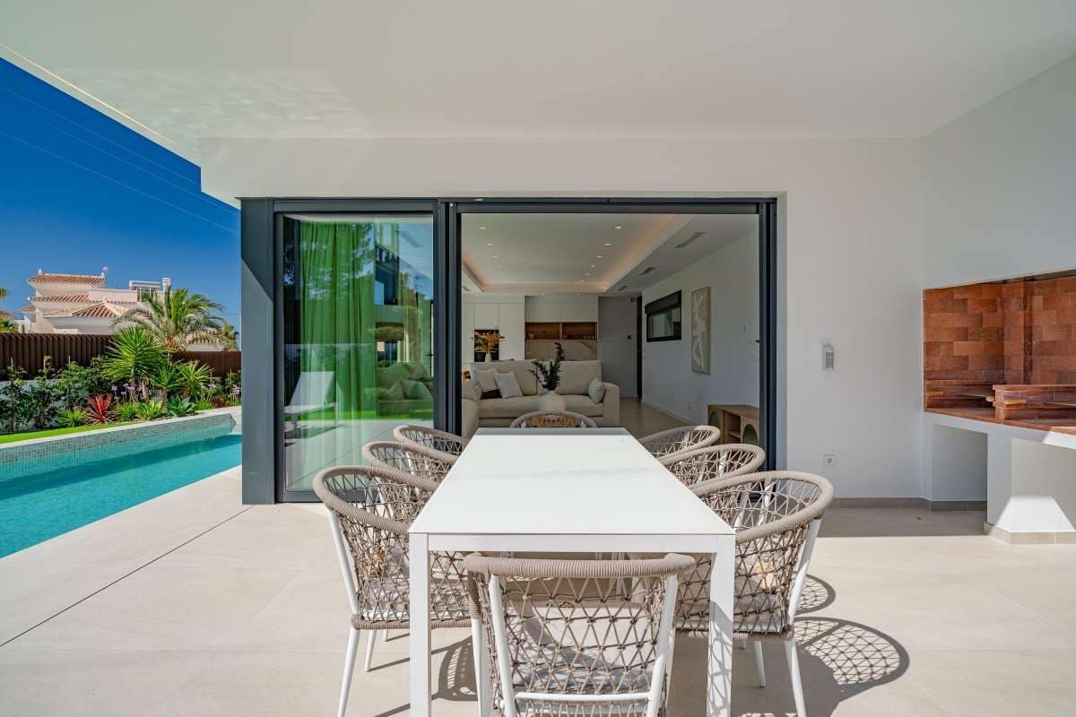 Chalet de 4 habitaciones en Calpe / Calp en venta con piscina garaje - 1.599.000 € (Ref: 9321479)