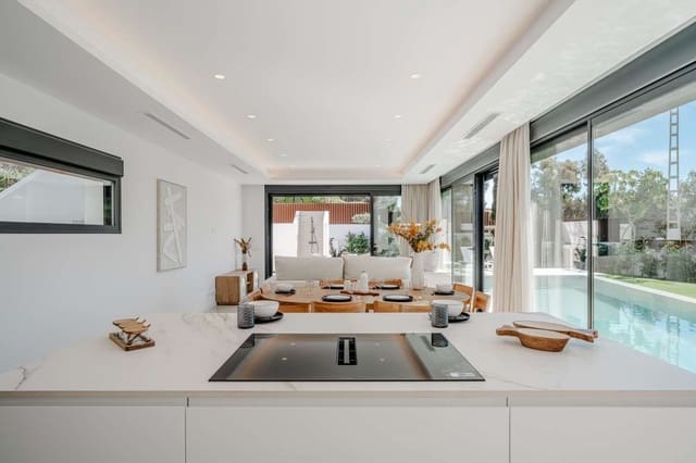 Chalet de 4 habitaciones en Calpe / Calp en venta con piscina garaje - 1.599.000 € (Ref: 9321479)