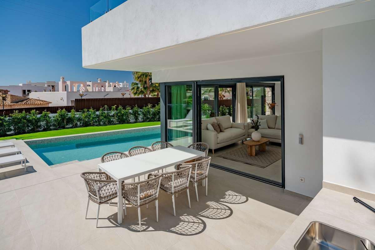 Chalet de 4 habitaciones en Calpe / Calp en venta con piscina garaje - 1.599.000 € (Ref: 9321479)