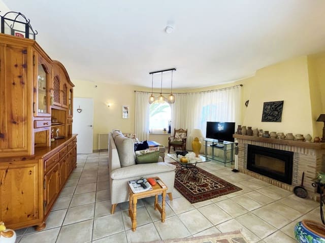 5 chambre Villa/Maison à vendre à Maryvilla, Calpe / Calp avec piscine garage - 900 000 € (Ref: 9343181)