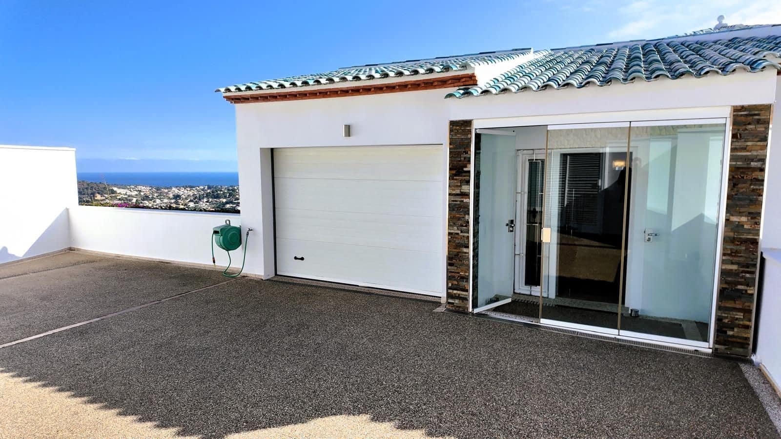 8 quarto Moradia para venda em Calpe / Calp com piscina garagem - 1 450 000 € (Ref: 9387490)