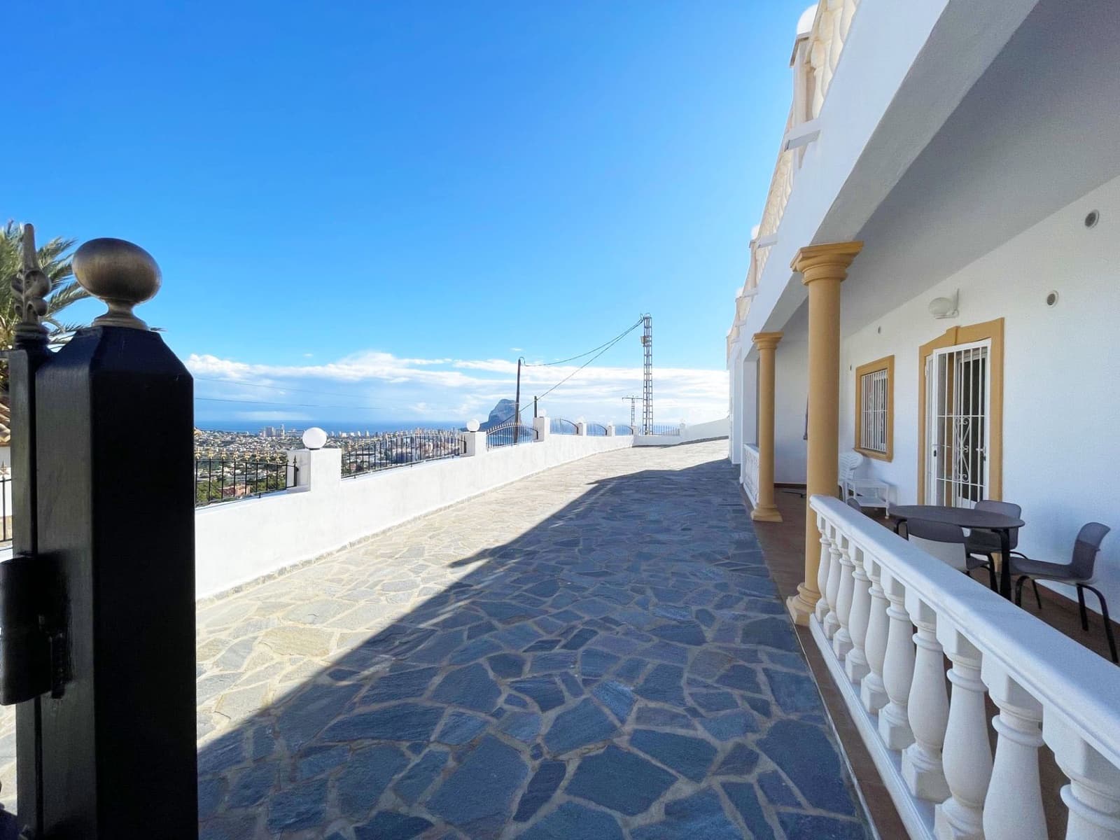 4 sypialnia Willa na sprzedaż w Calpe / Calp z basenem garażem - 716 000 € (Ref: 9390169)