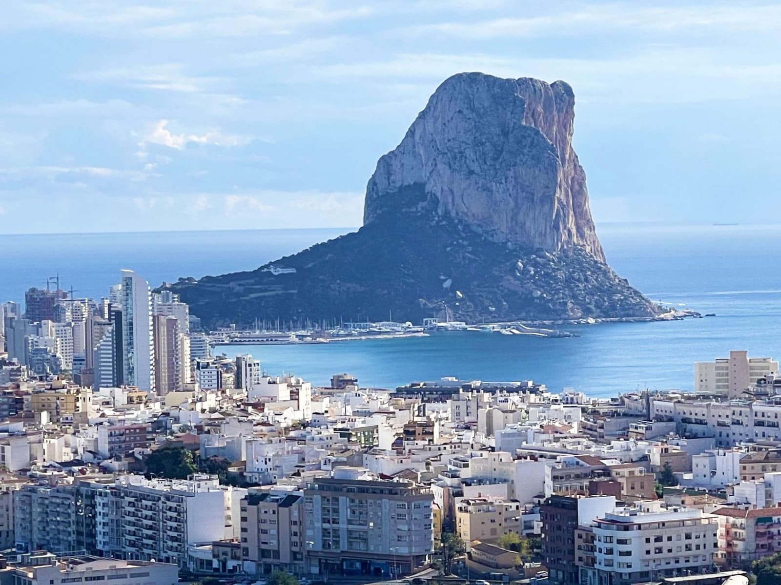 4 sypialnia Willa na sprzedaż w Calpe / Calp z basenem garażem - 716 000 € (Ref: 9390169)