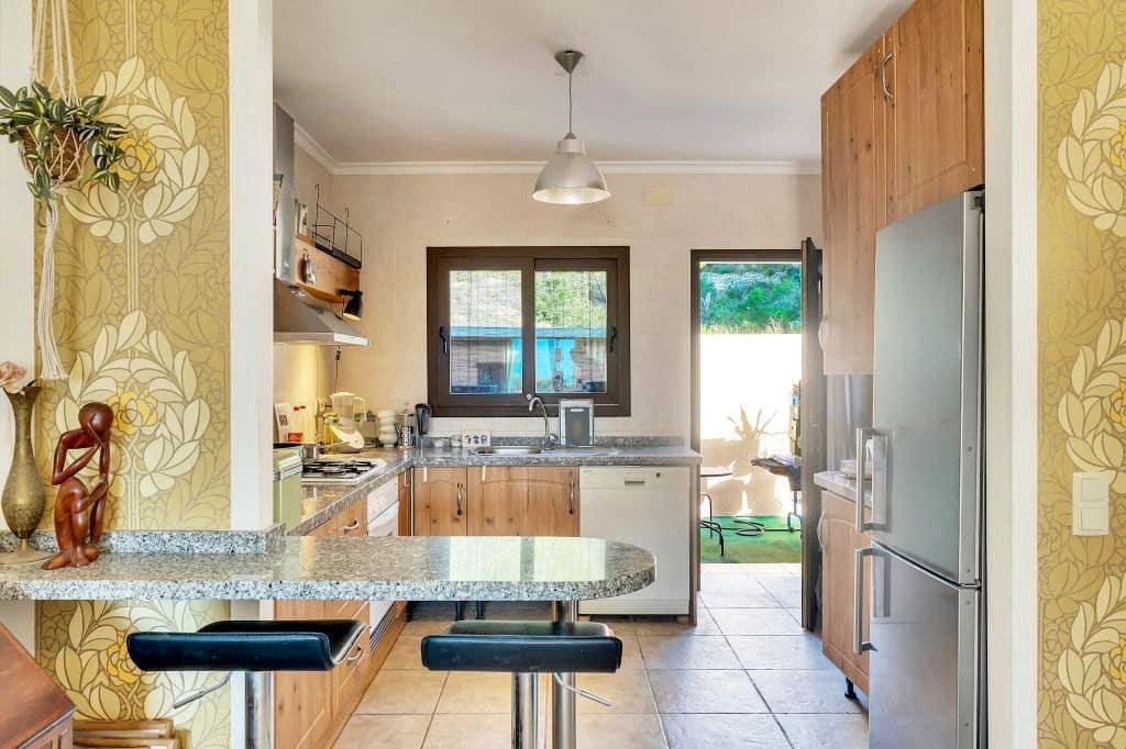 3 camera da letto Bungalow in vendita in Calpe / Calp con piscina garage - 330.000 € (Rif: 9461128)