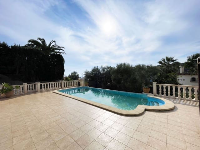 4 soveværelse Villa til salg i Benissa med swimmingpool garage - € 595.000 (Ref: 9512087)