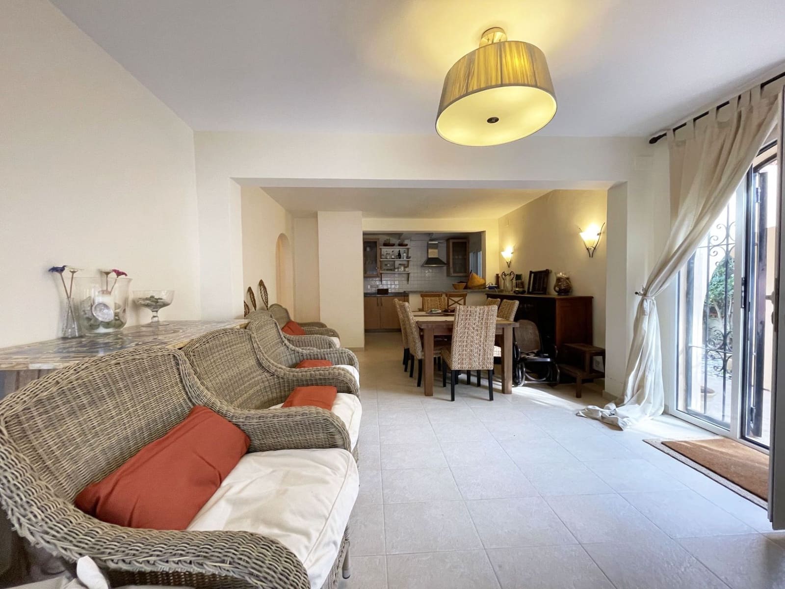 4 soveværelse Villa til salg i Benissa med swimmingpool garage - € 595.000 (Ref: 9512087)