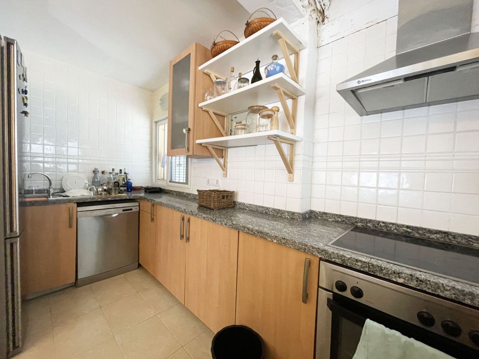 4 soveværelse Villa til salg i Benissa med swimmingpool garage - € 595.000 (Ref: 9512087)