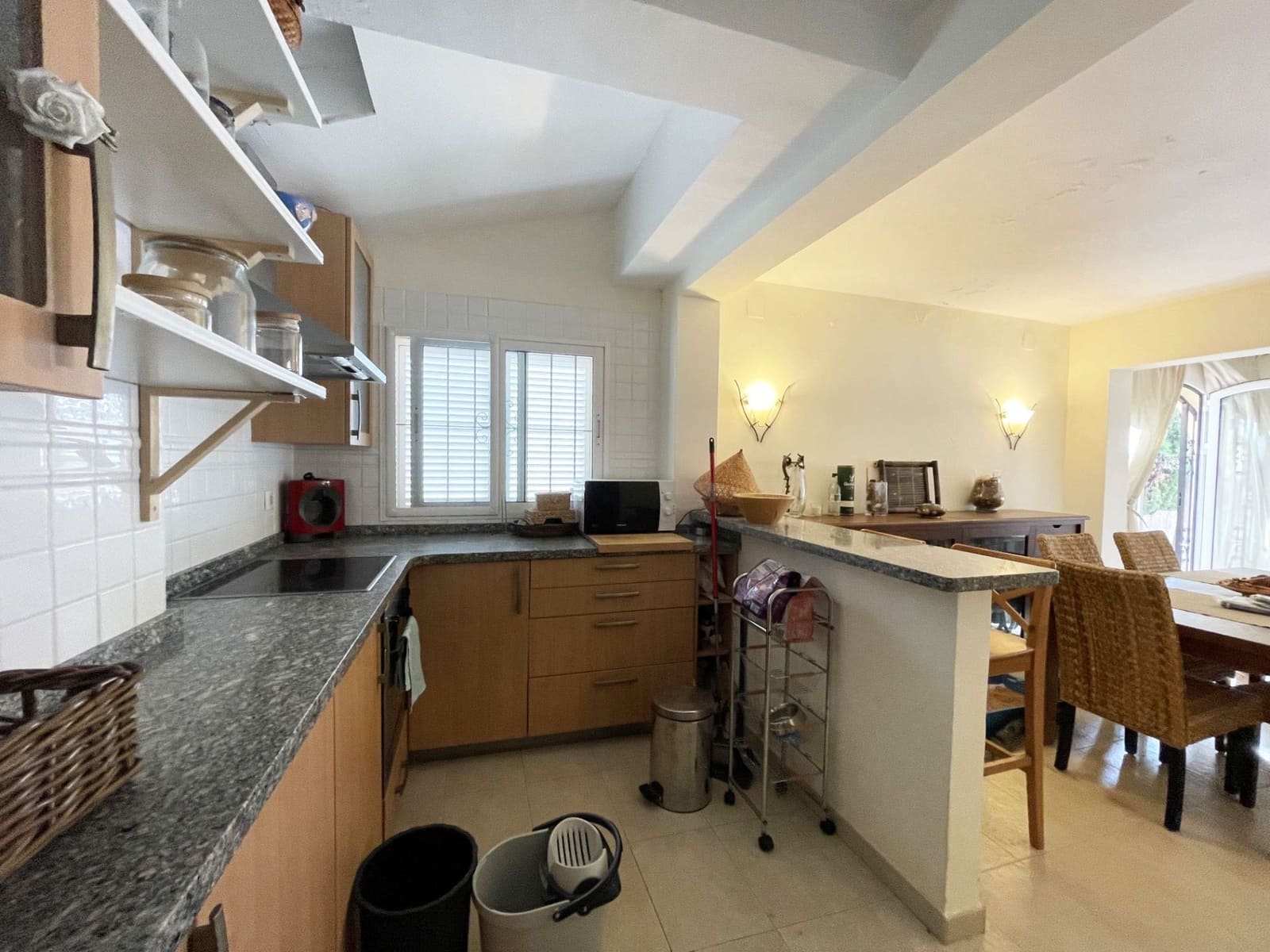 4 soveværelse Villa til salg i Benissa med swimmingpool garage - € 595.000 (Ref: 9512087)