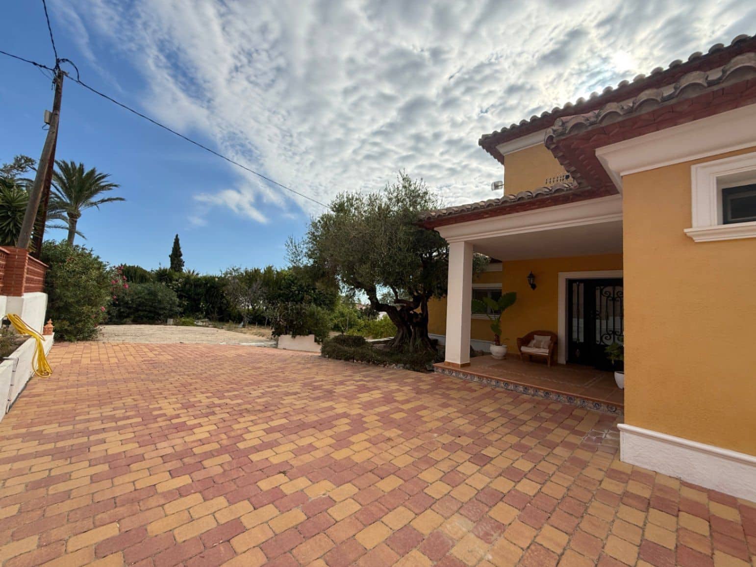4 bedroom Villa for sale in Calpe / Calp with garage - € 899,000 (Ref: 9521224)