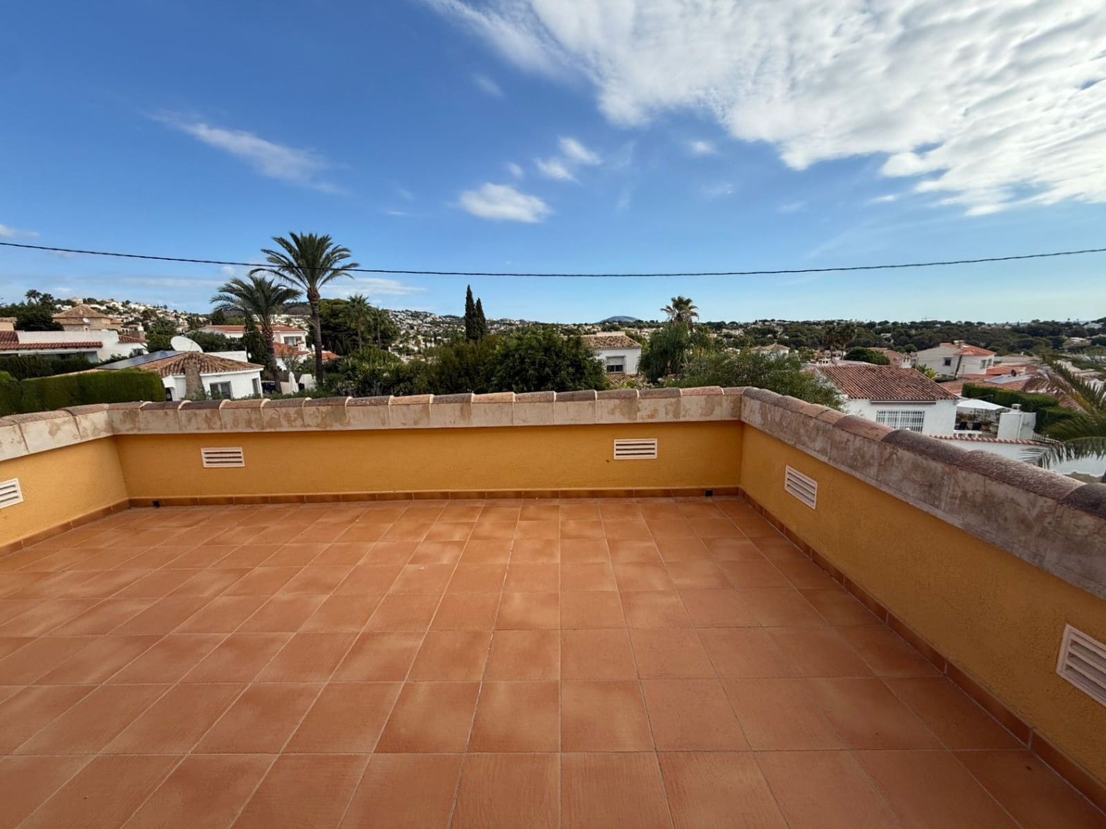 4 bedroom Villa for sale in Calpe / Calp with garage - € 899,000 (Ref: 9521224)